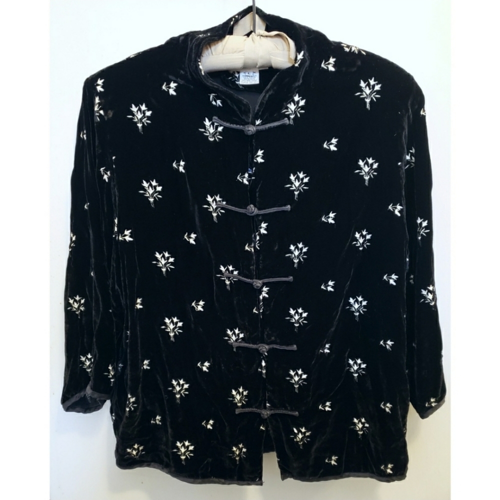 Soft Surroundings velvet embroidered jacket Large